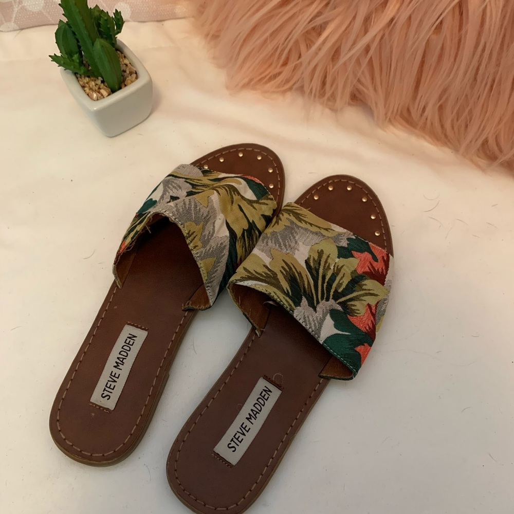 Steve Madden Slide On Sandals